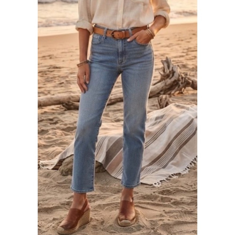 Tommy Bahama Womens Light Wash Straight Leg Jeans Size 6/29 Blue Denim
